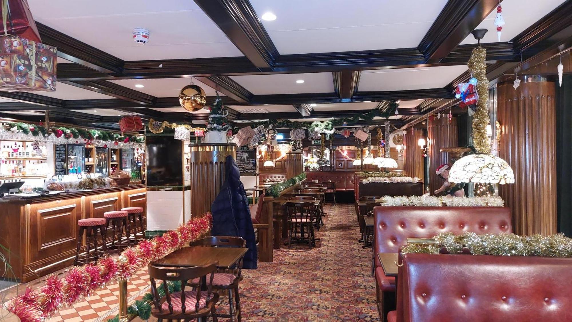 Hotel Bishops Arms Mora Zewnętrze zdjęcie