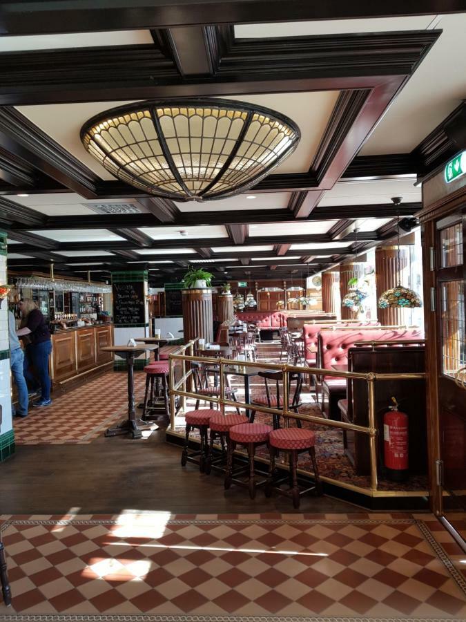 Hotel Bishops Arms Mora Zewnętrze zdjęcie